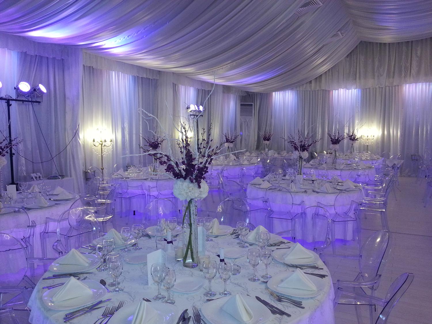 Pavilion De Vara Cort Magic Gt Pitesti Restaurant Evenimente